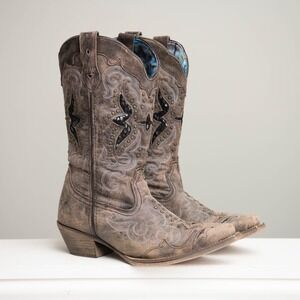 Laredo Western Cowgirl Boots Sz 8.5 Embroidered Studs Leather Boho Rodeo Cute